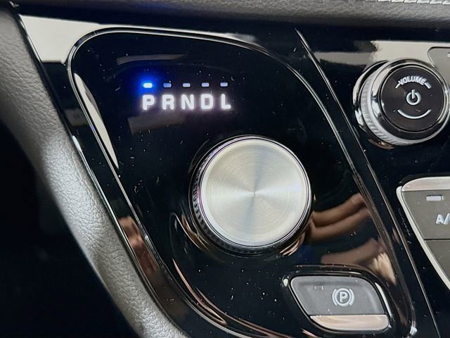 New 2026 Chrysler Pacifica Select w/ S Appearance Package image 16