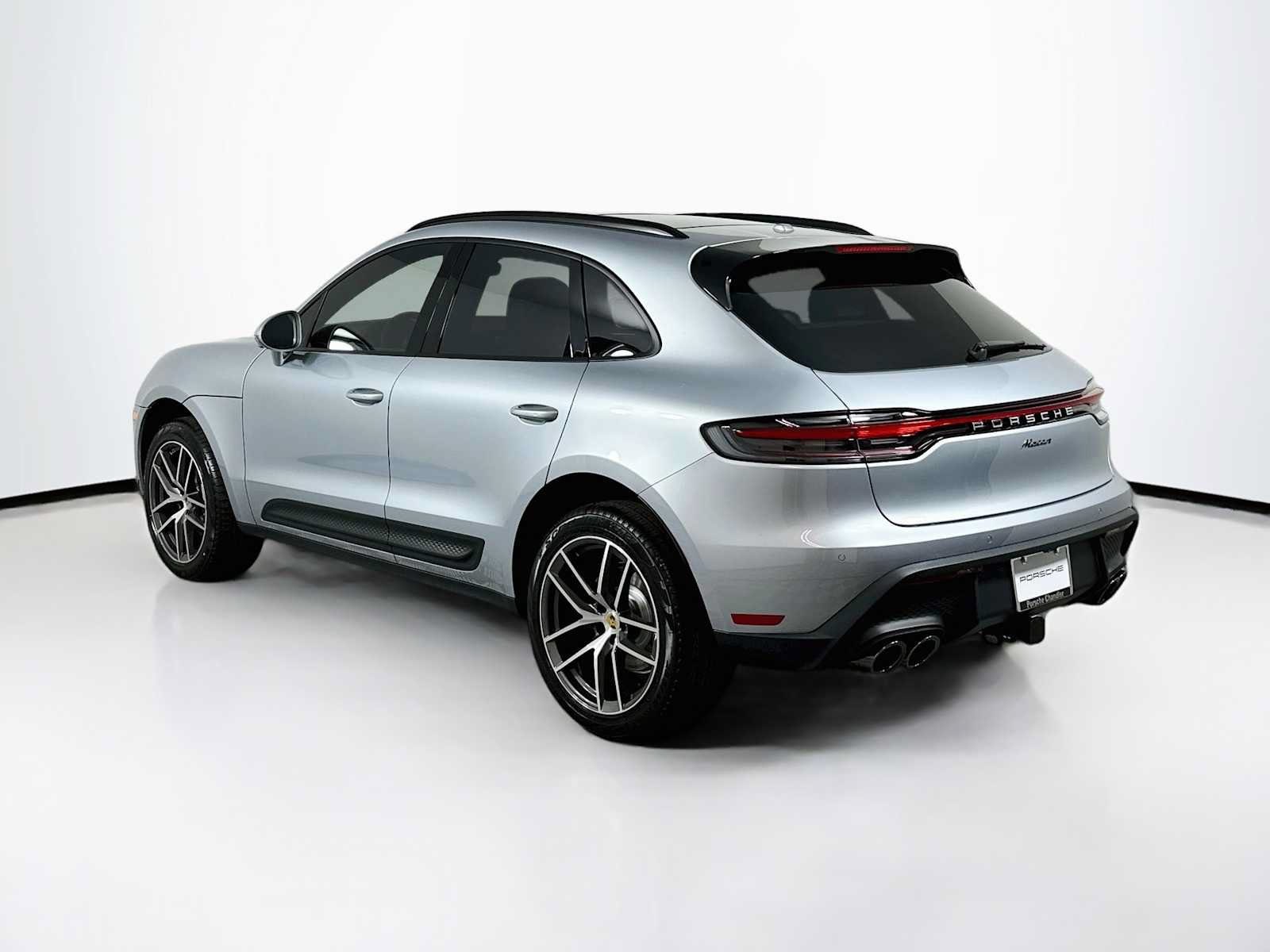 New 2026 Porsche Macan AWD/4WD image 3