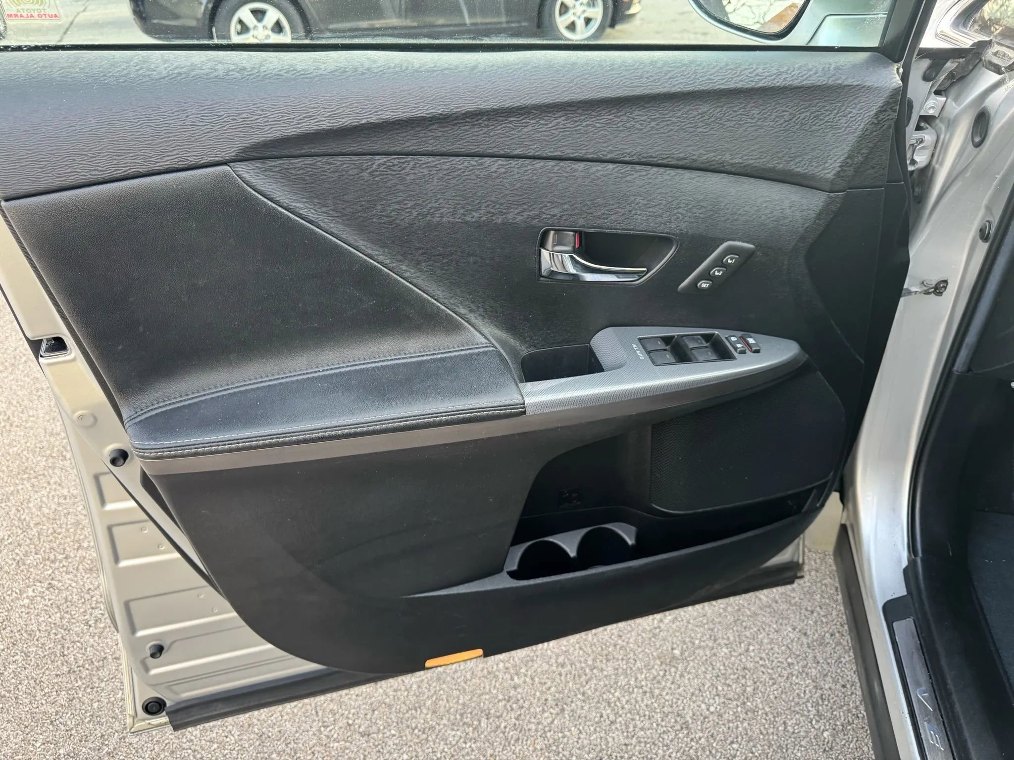 Used 2013 Toyota Venza XLE AWD/4WD image 14