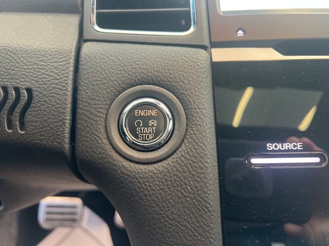 Used 2019 Ford Taurus SHO w/ Driver Assist Package image 30