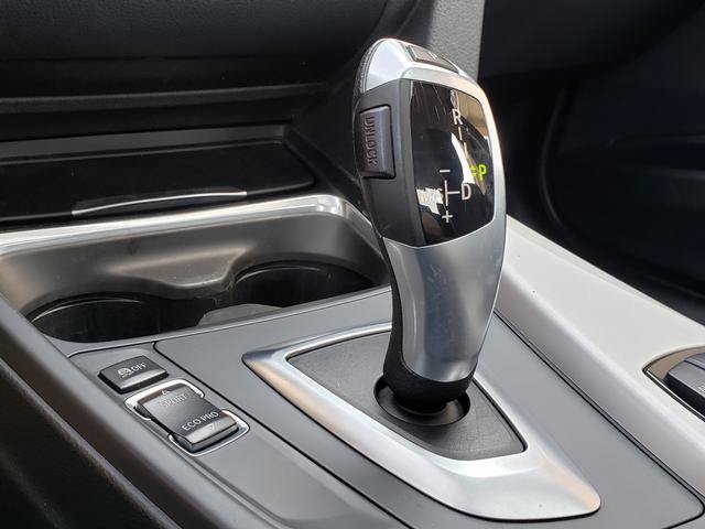 Used 2015 BMW 320i xDrive Sedan AWD/4WD image 23
