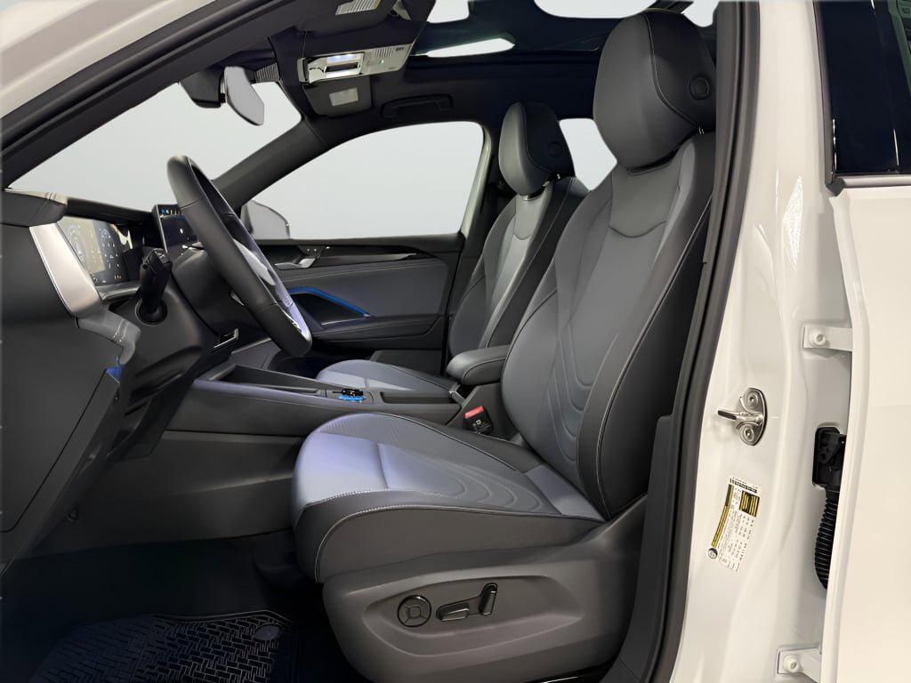 New 2026 Volkswagen Tiguan SE R-Line image 17