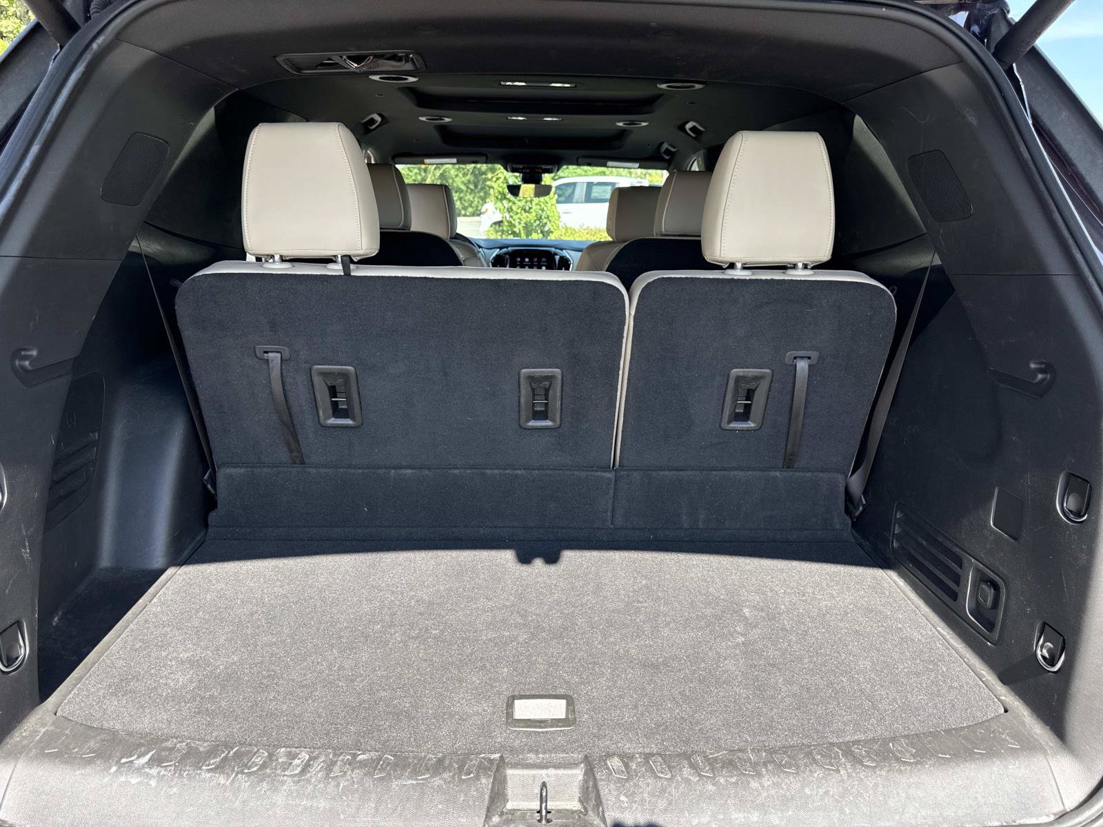Used 2023 Chevrolet Traverse Premier AWD/4WD image 33