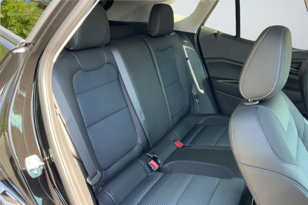 New 2026 Chevrolet Trax LT FWD image 19