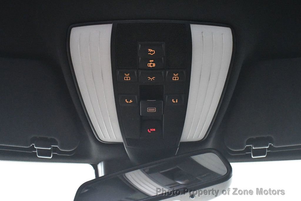 Used 2010 Mercedes-Benz E 550 4MATIC Sedan image 49