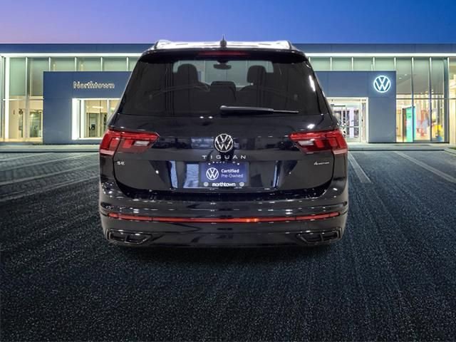 Certified 2023 Volkswagen Tiguan SE R-Line AWD/4WD image 28