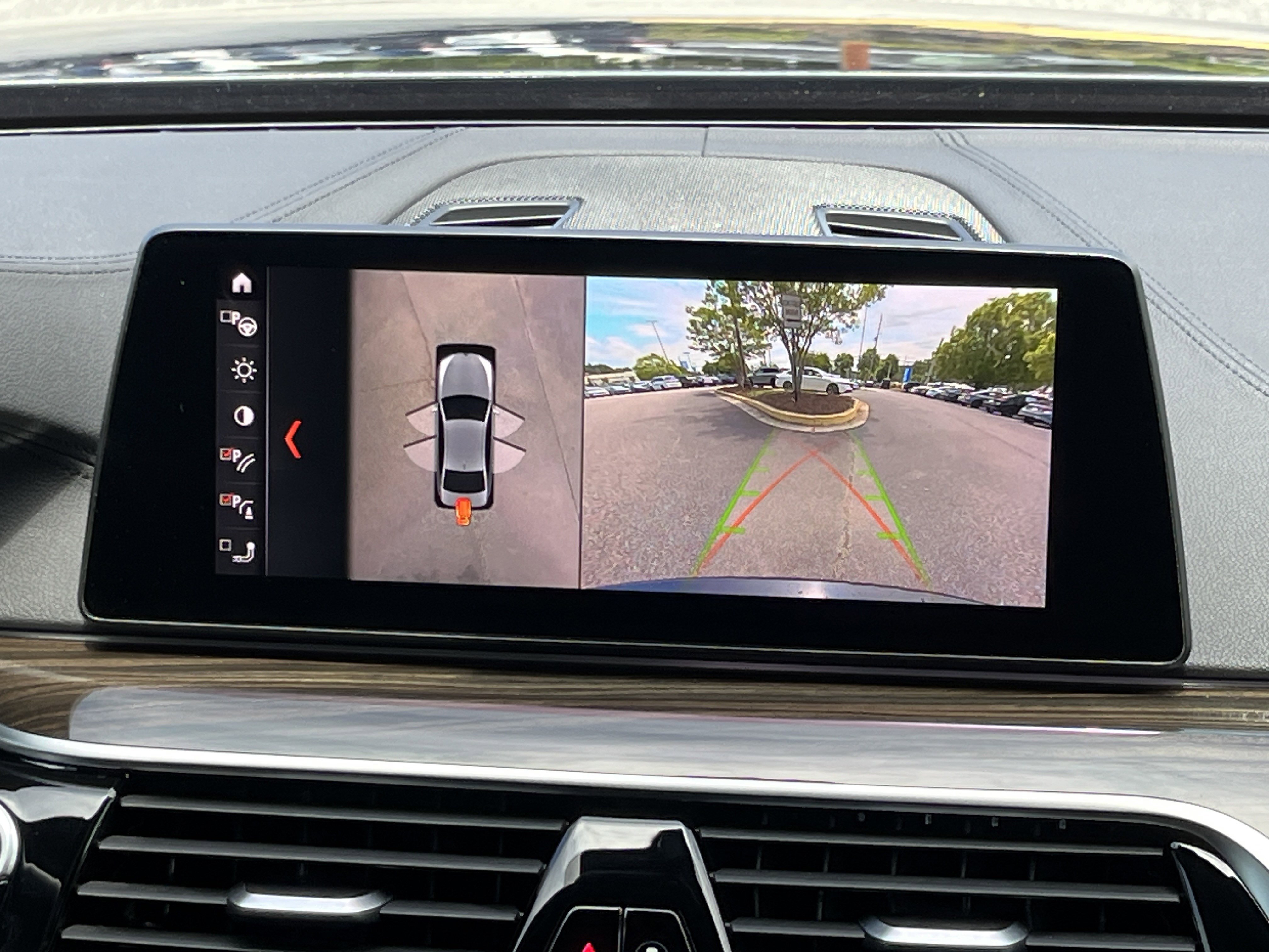 Used 2019 BMW M550i xDrive AWD/4WD image 4