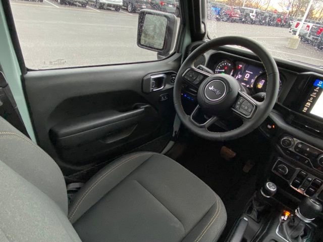 Used 2024 Jeep Wrangler Unlimited w/ Convenience Group image 21