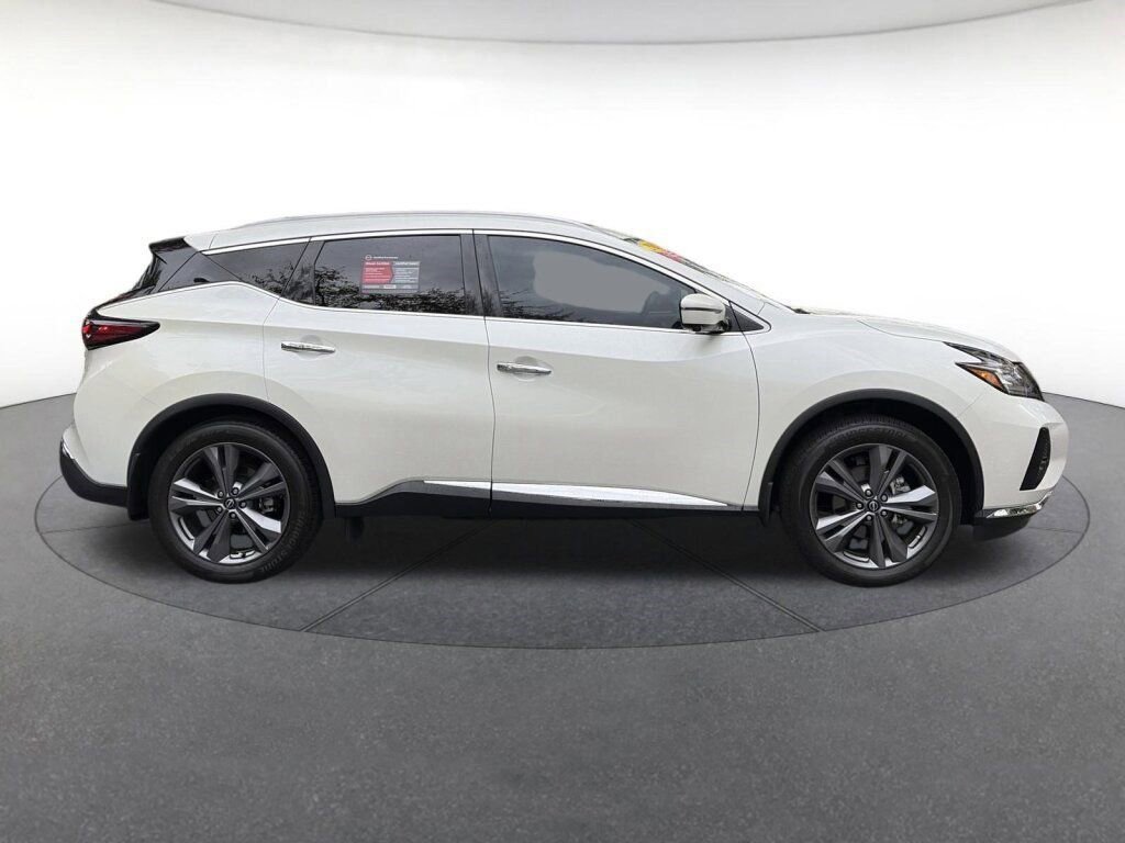 Certified 2024 Nissan Murano Platinum w/ Cargo Package image 7