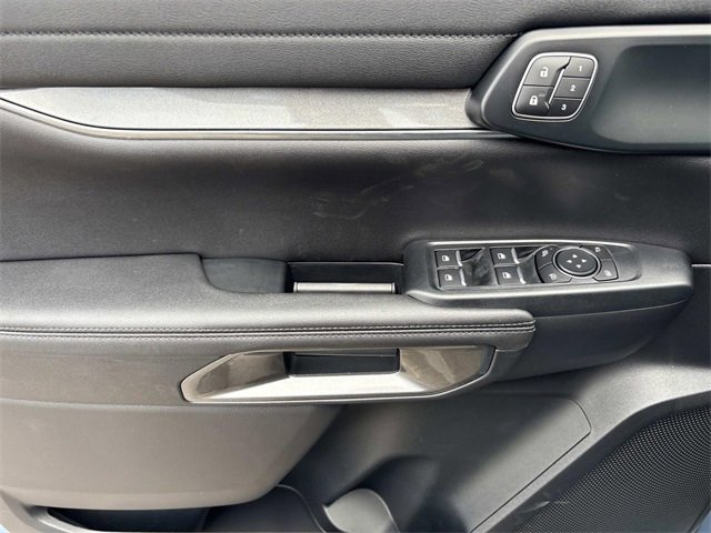 New 2025 Ford Ranger Lariat w/ Black Appearance Package image 17