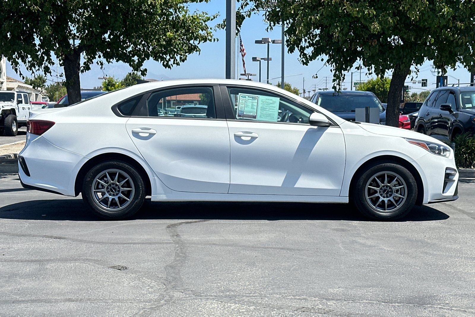 Used 2021 Kia Forte Sedan FWD image 3