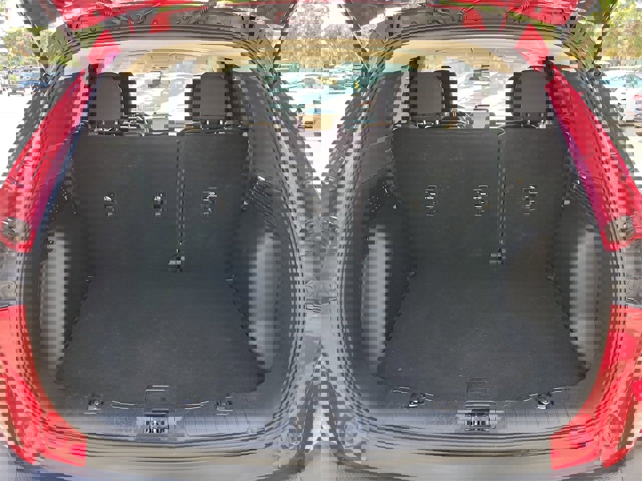 Used 2020 Ford Escape SE image 8