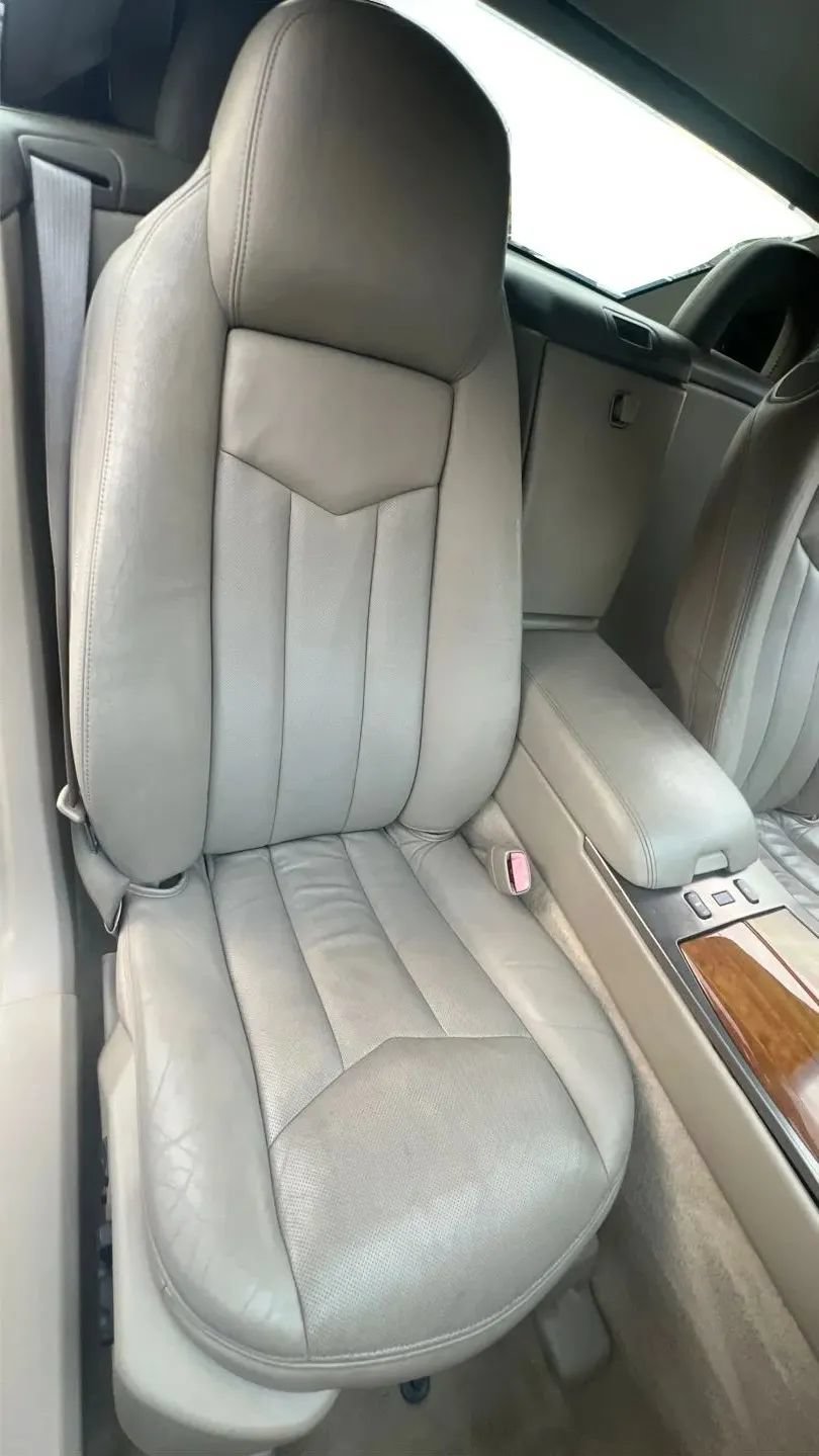 Used 2005 Cadillac XLR RWD image 14