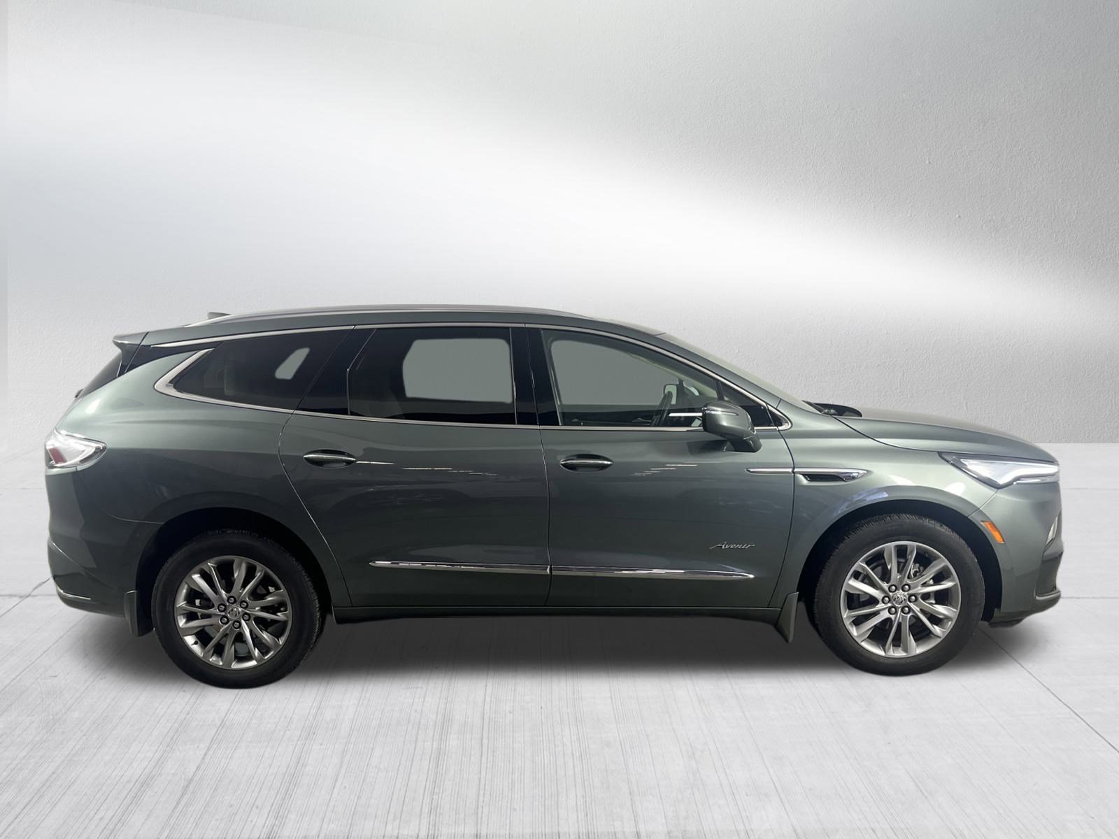 Used 2023 Buick Enclave Avenir w/ Avenir Technology Package image 8