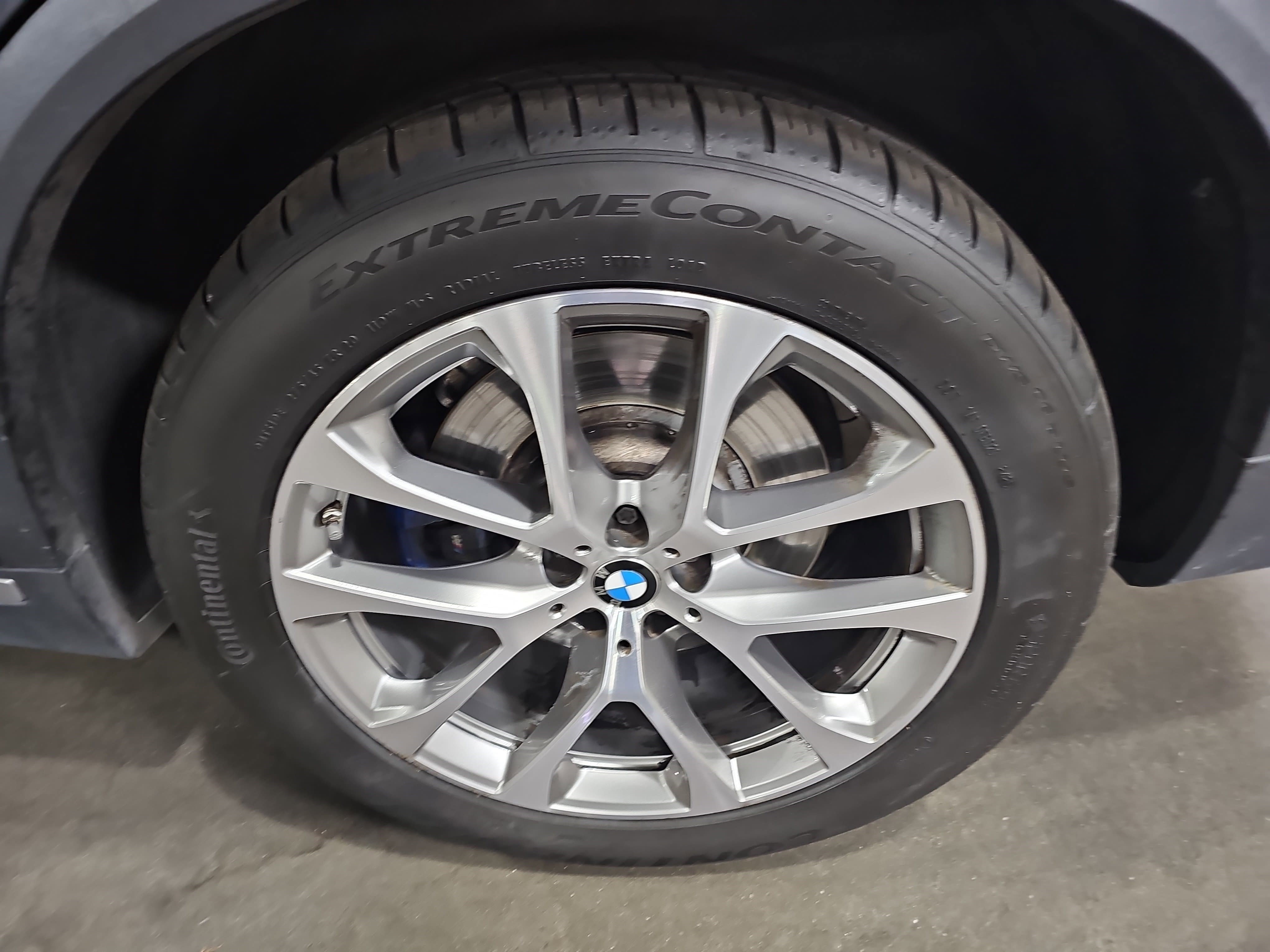 Used 2020 BMW X5 xDrive40i w/ Premium Package image 36