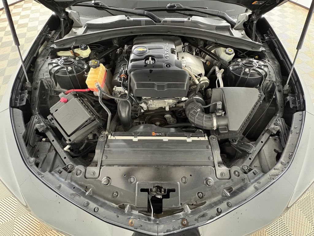 Used 2019 Chevrolet Camaro LT RWD image 24