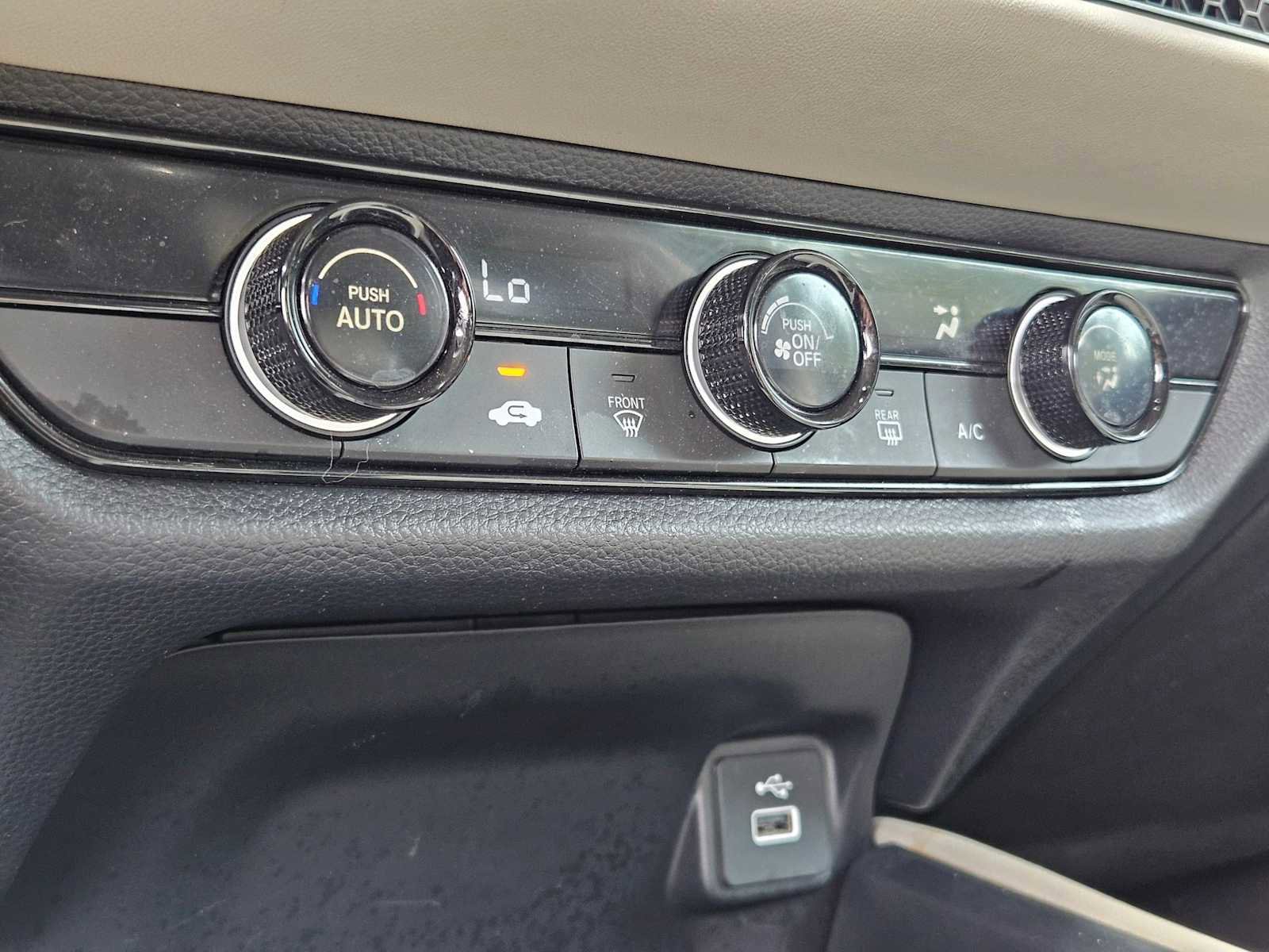Used 2024 Honda HR-V LX image 17