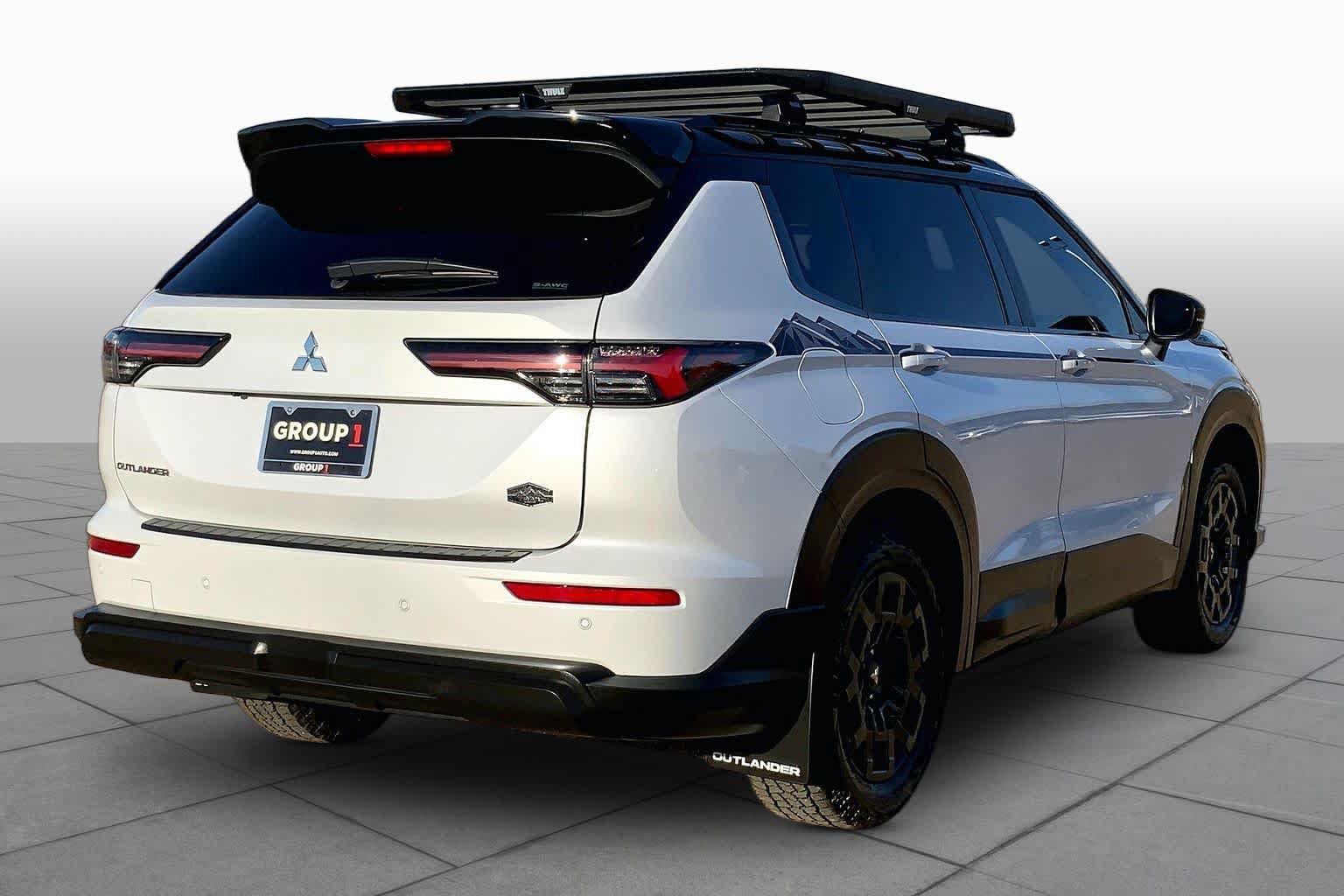 Used 2026 Mitsubishi Outlander AWD image 13