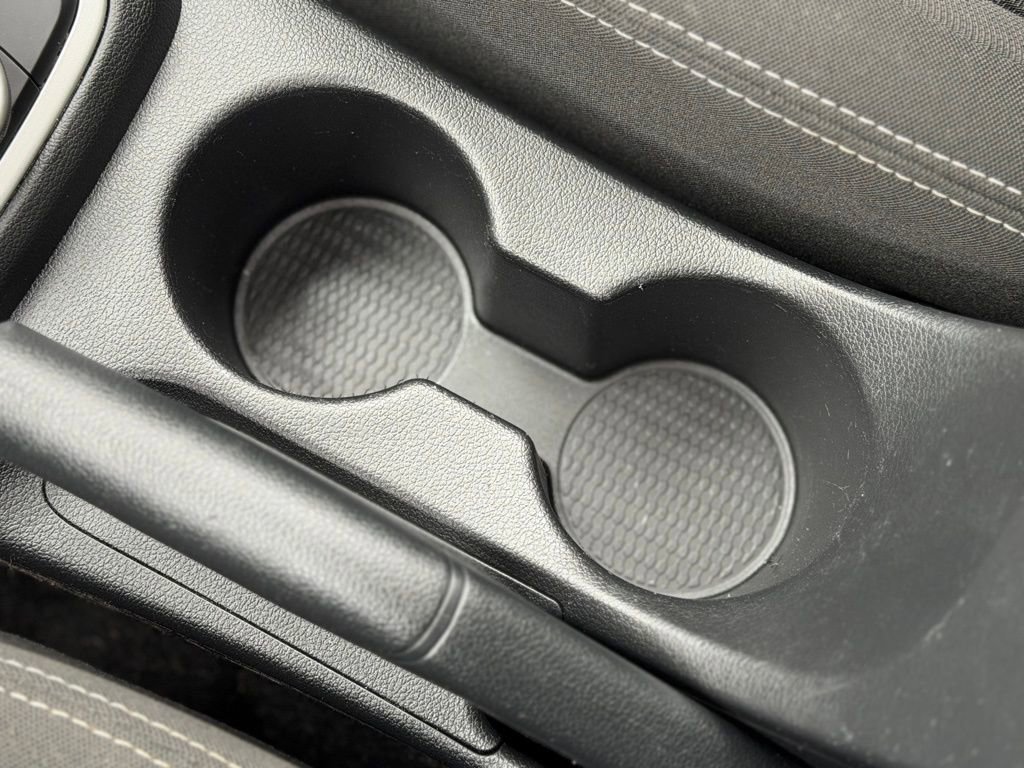 Used 2023 Hyundai Venue SEL w/ Cargo Package image 16