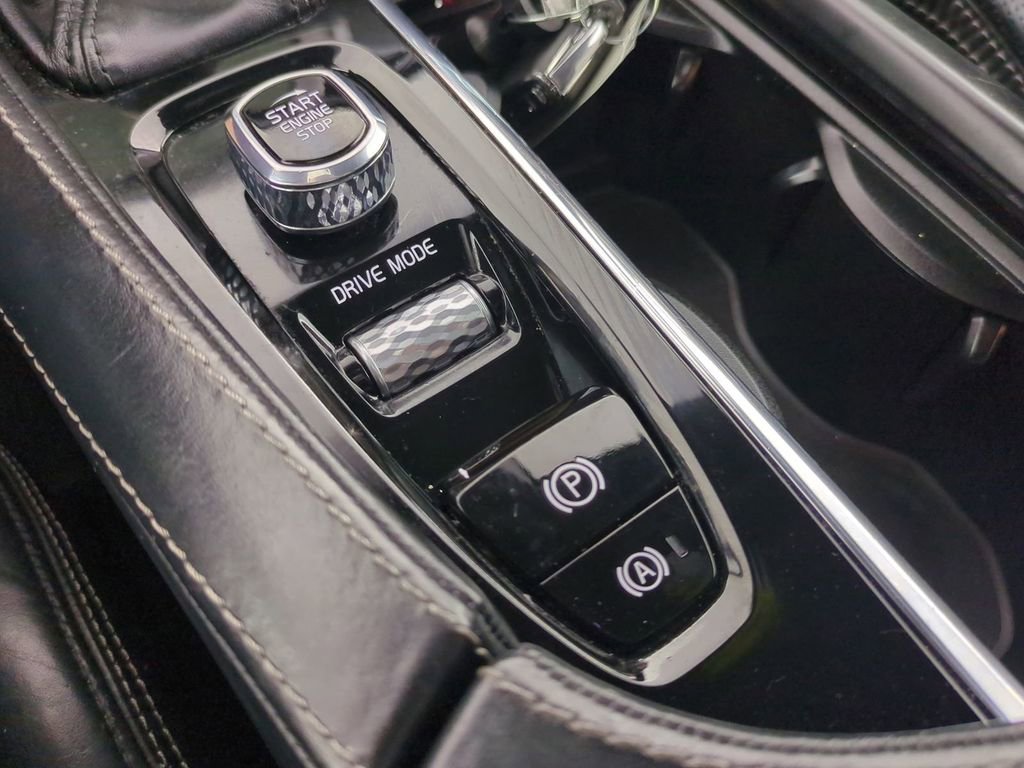 Used 2018 Volvo XC90 T6 Inscription w/ Convenience Package image 30
