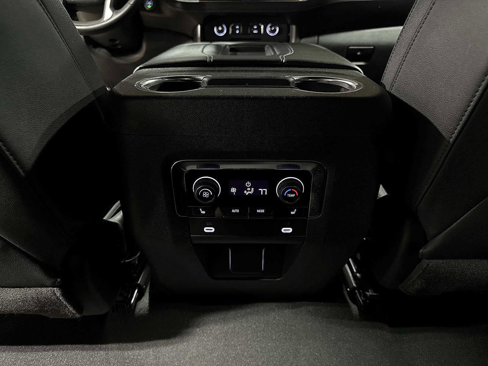 Used 2023 Chevrolet Suburban LT w/ Luxury Package AWD/4WD image 29