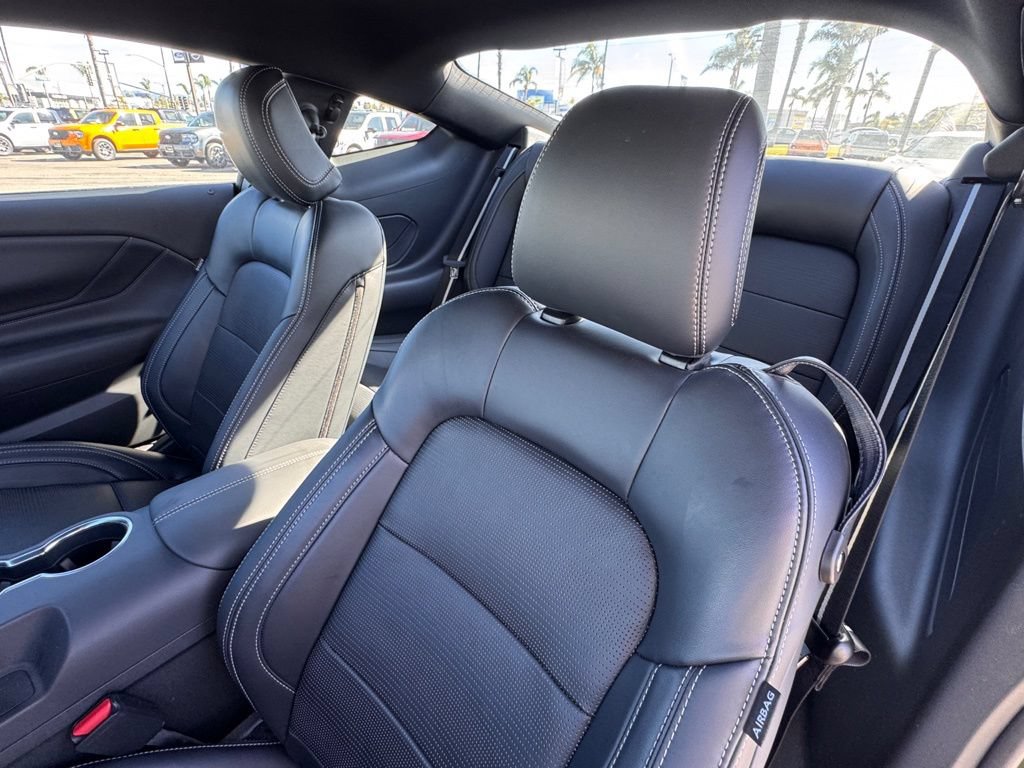Used 2025 Ford Mustang GT Premium w/ GT Performance Package RWD image 19