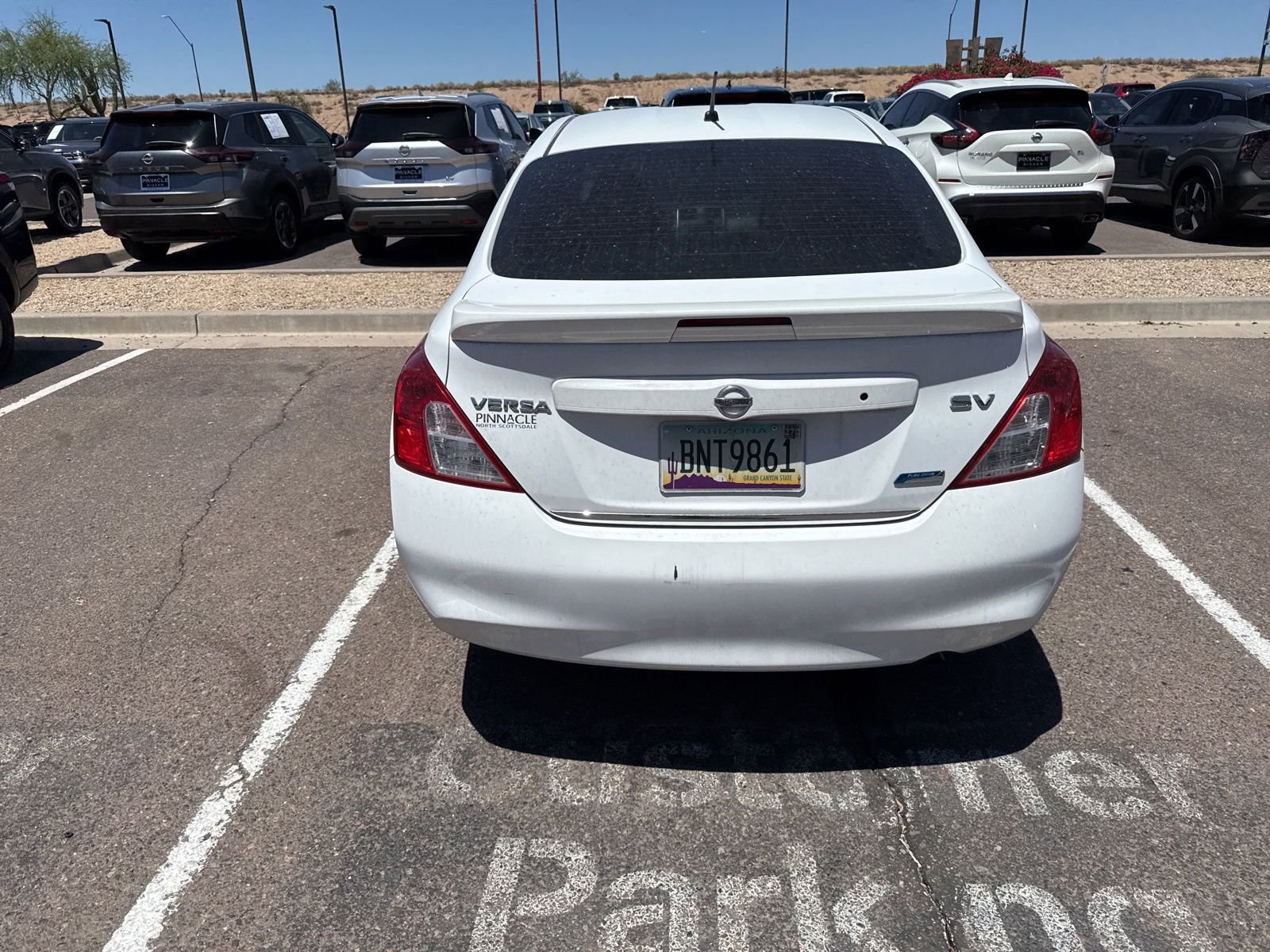 Used 2014 Nissan Versa SV w/ Convenience Package FWD image 4