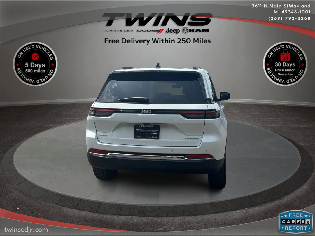 Used 2024 Jeep Grand Cherokee Laredo image 5