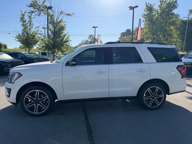 Used 2020 Ford Expedition Limited w/ Equipment Group 303A AWD/4WD image 2