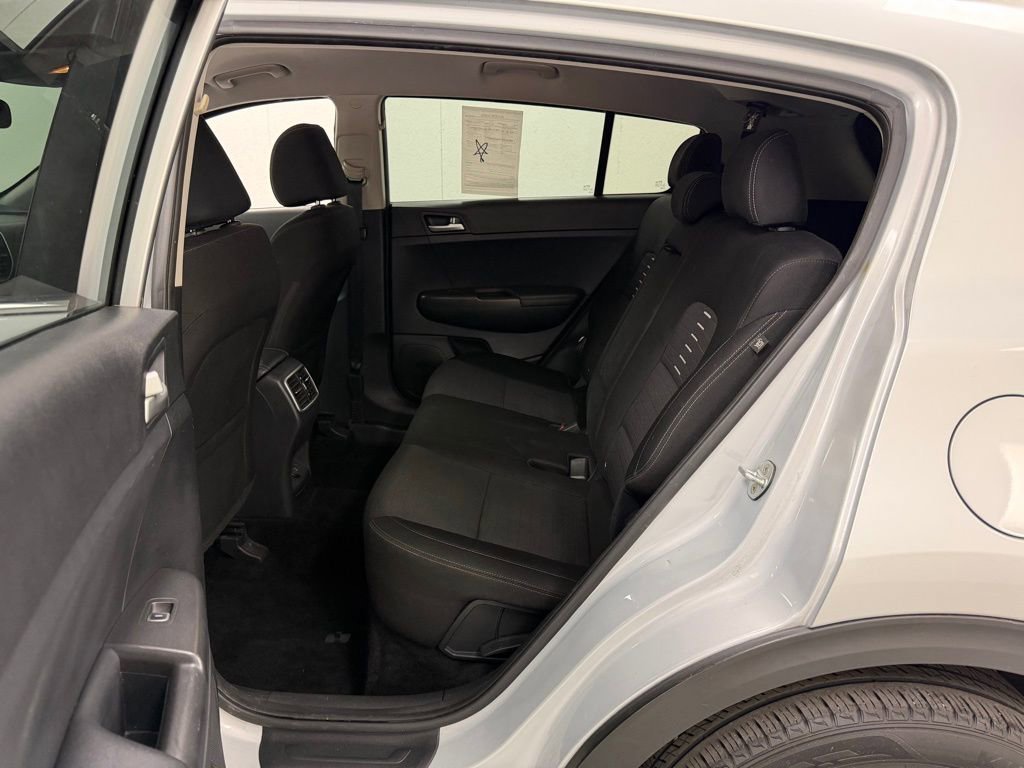 Used 2018 Kia Sportage LX image 16