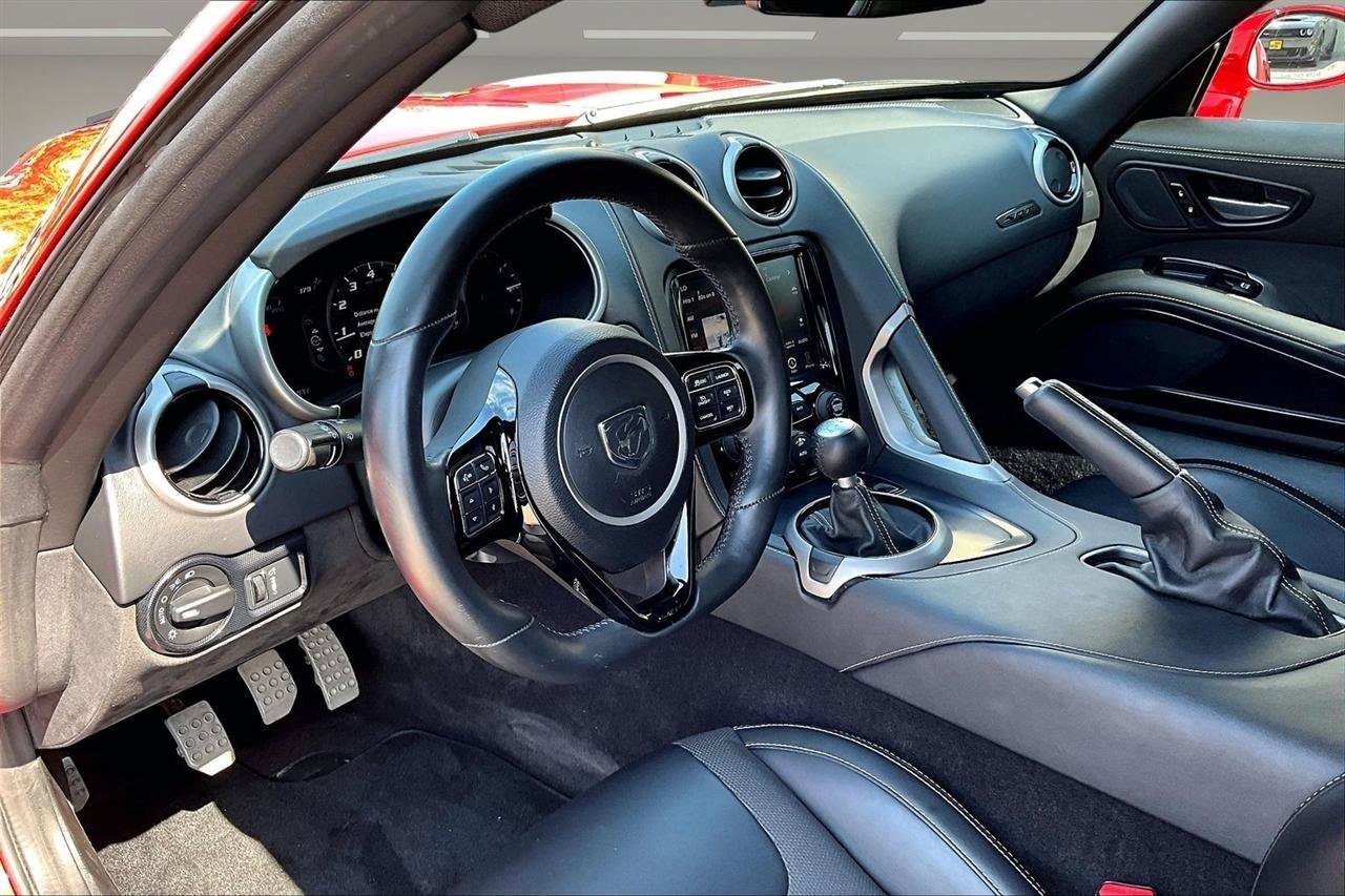 Used 2016 Dodge Viper SRT-10 RWD image 17