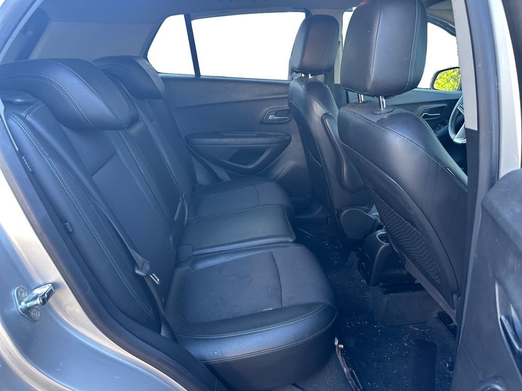 Used 2016 Chevrolet Trax LT w/ LT Sun and Sound Package image 12