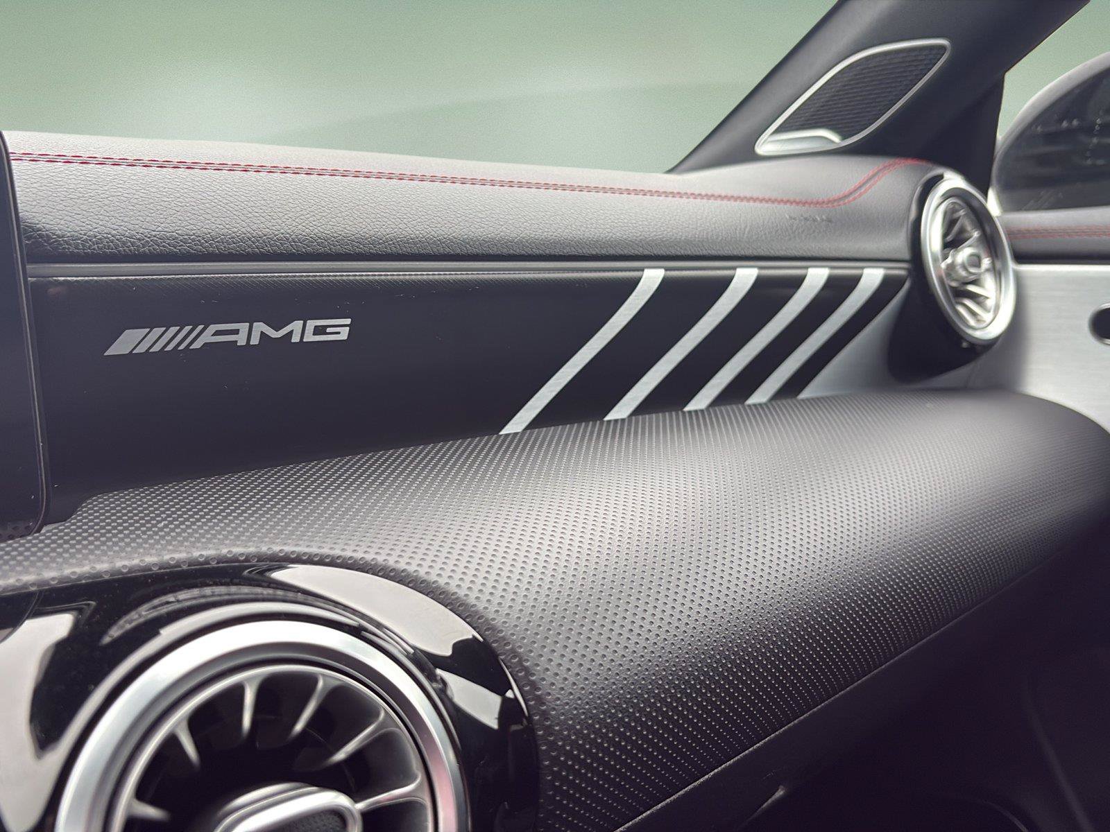 Used 2021 Mercedes-Benz CLA 35 AMG 4MATIC image 35
