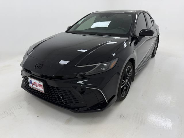 Used 2026 Toyota Camry XSE FWD image 4