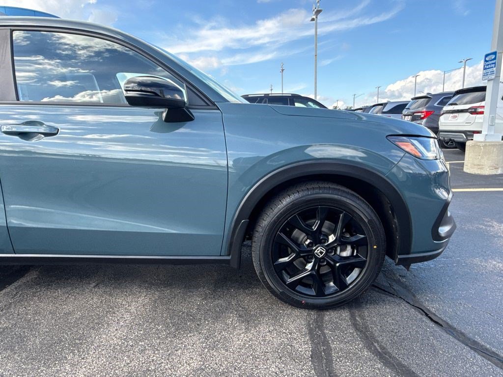 Used 2024 Honda HR-V Sport image 15