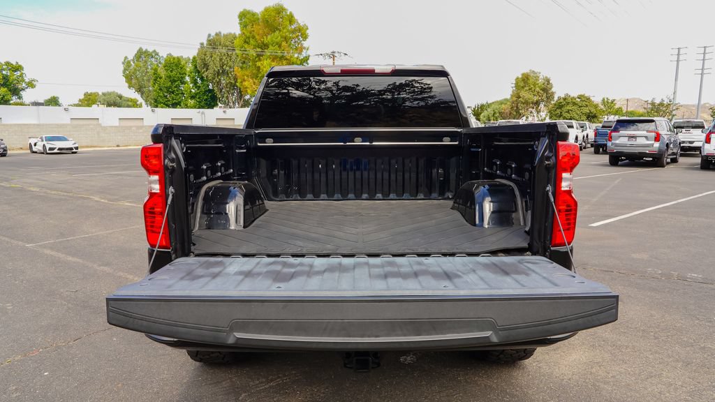 Used 2023 Chevrolet Silverado 1500 Custom RWD image 12