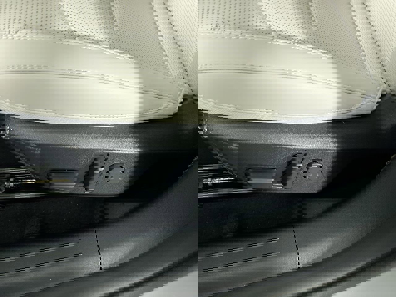 New 2025 Kia EV6 Wind image 14