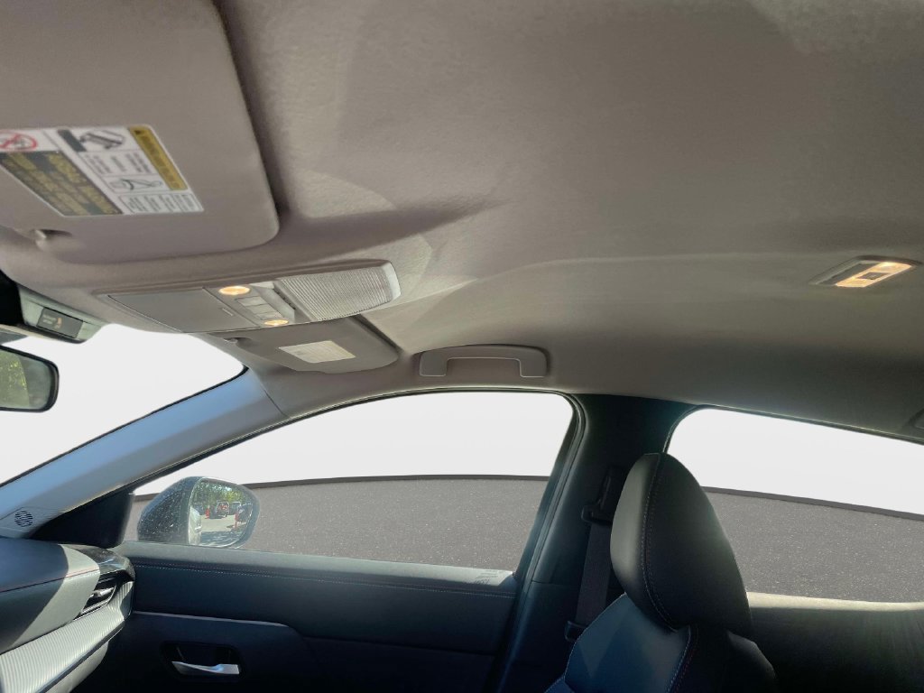 Used 2025 Nissan Kicks SR FWD image 23