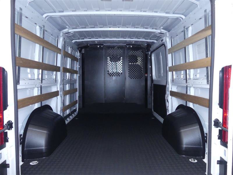 Used 2025 RAM ProMaster 2500 w/ U-Haul Equipment Group FWD image 4