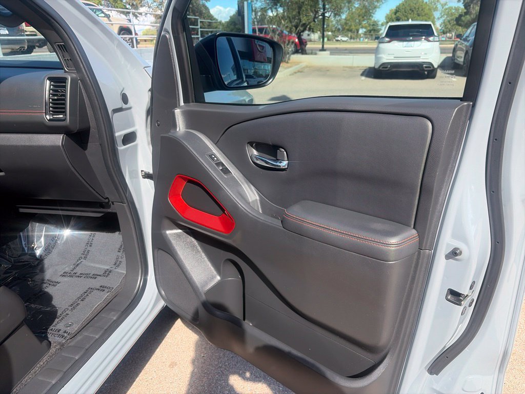 Used 2023 Nissan Frontier Pro-X w/ Technology Package RWD image 22