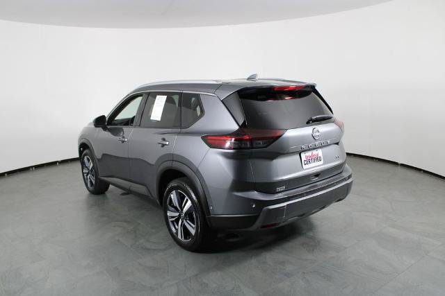 Certified 2026 Nissan Rogue SL FWD image 4