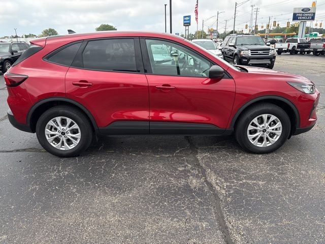 Used 2025 Ford Escape Active w/ Cold Weather Package image 6