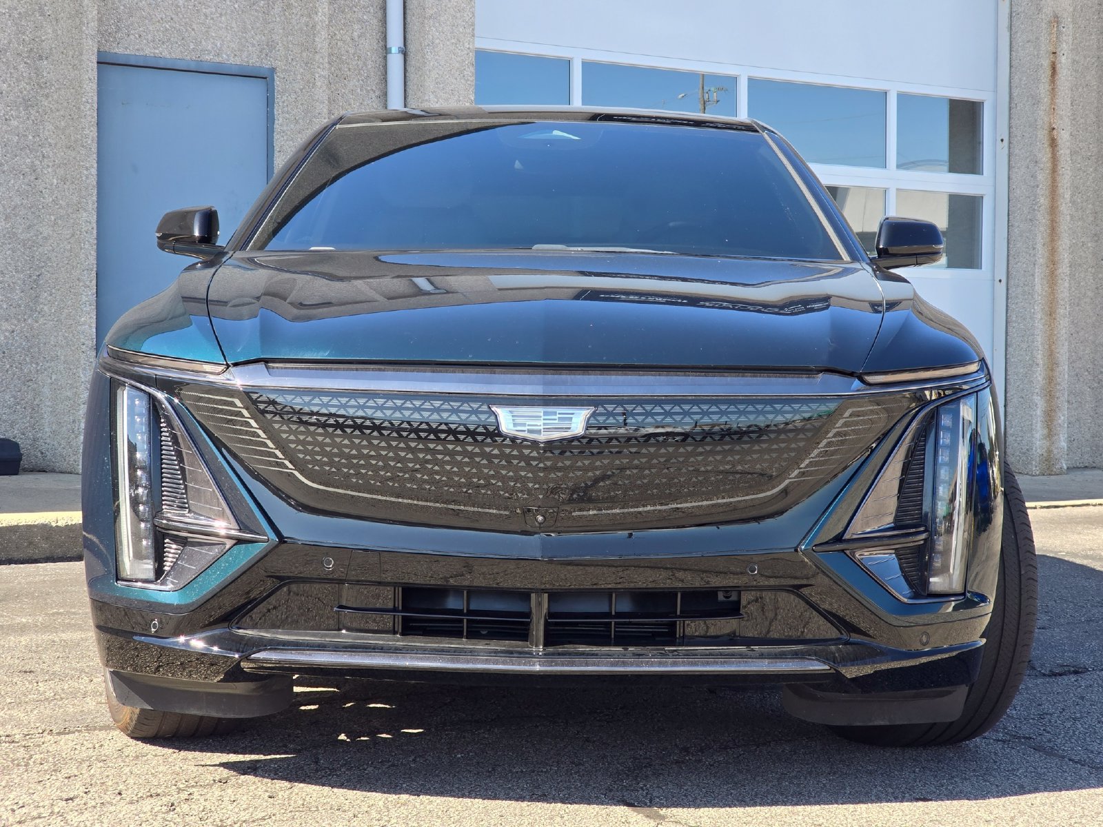 Used 2024 Cadillac Lyriq Sport AWD/4WD image 3