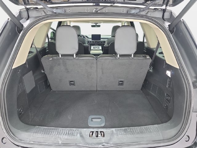 Certified 2024 Lincoln Aviator AWD w/ Premium Package image 32