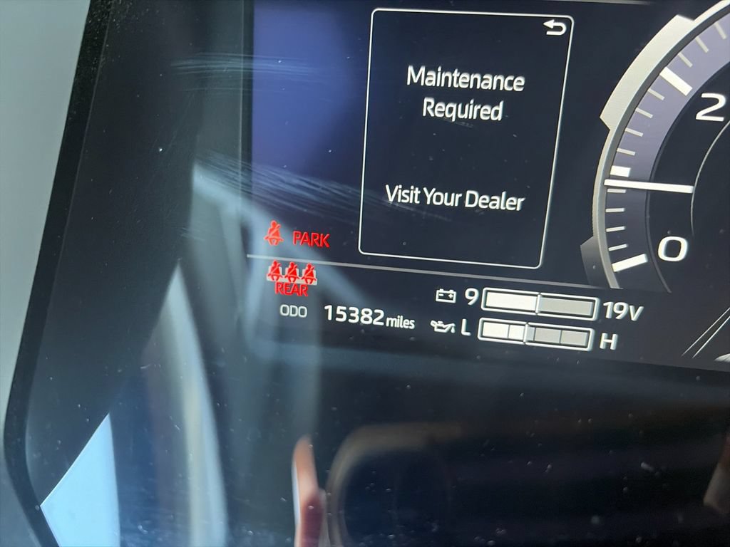 Used 2025 Toyota Tundra Platinum AWD/4WD image 30