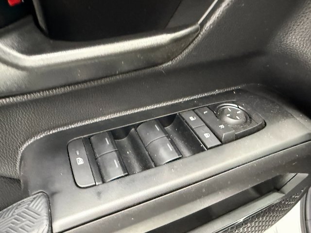 Used 2025 Toyota Tacoma SR5 w/ SR5 Upgrade Package image 28