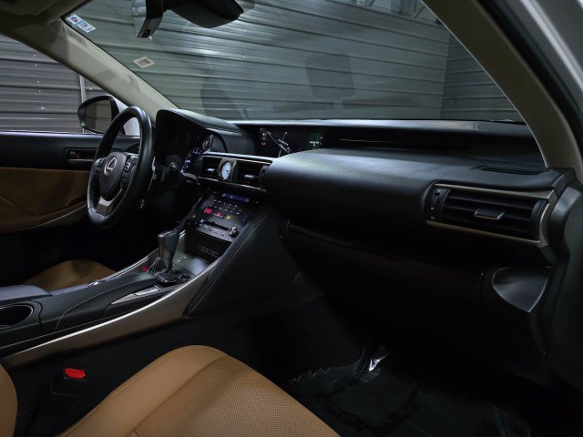 Used 2018 Lexus IS 300 w/ Comfort Package image 12