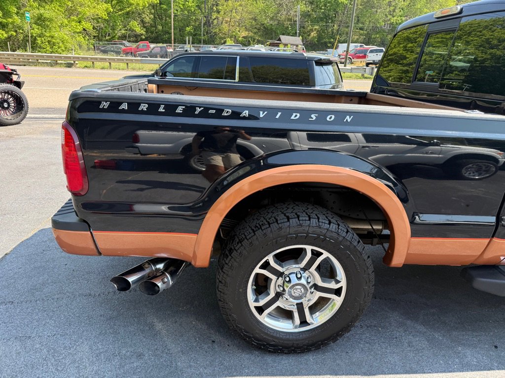 Used 2008 Ford F250 Harley-Davidson AWD/4WD image 9