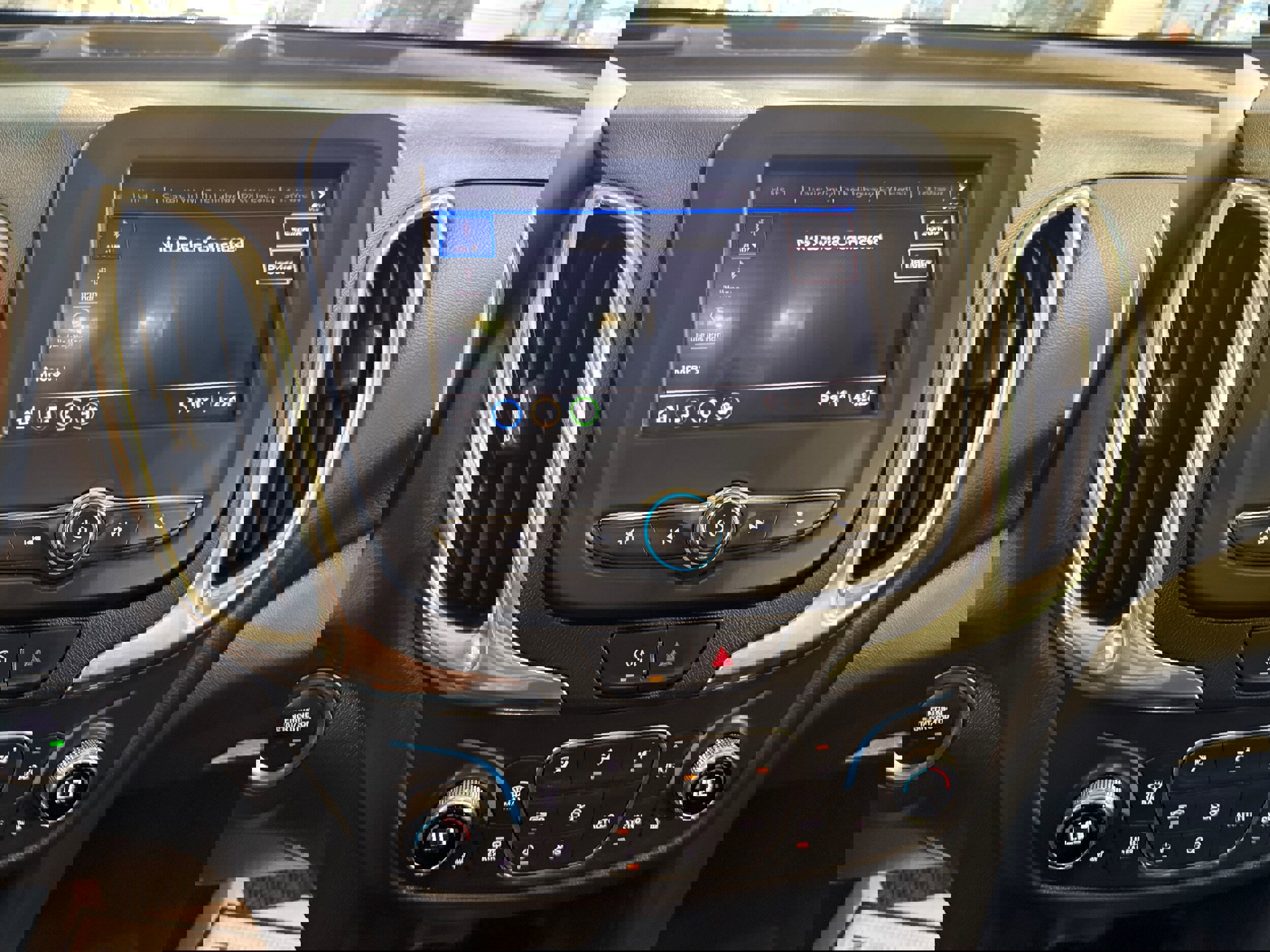 Used 2022 Chevrolet Equinox LT image 40