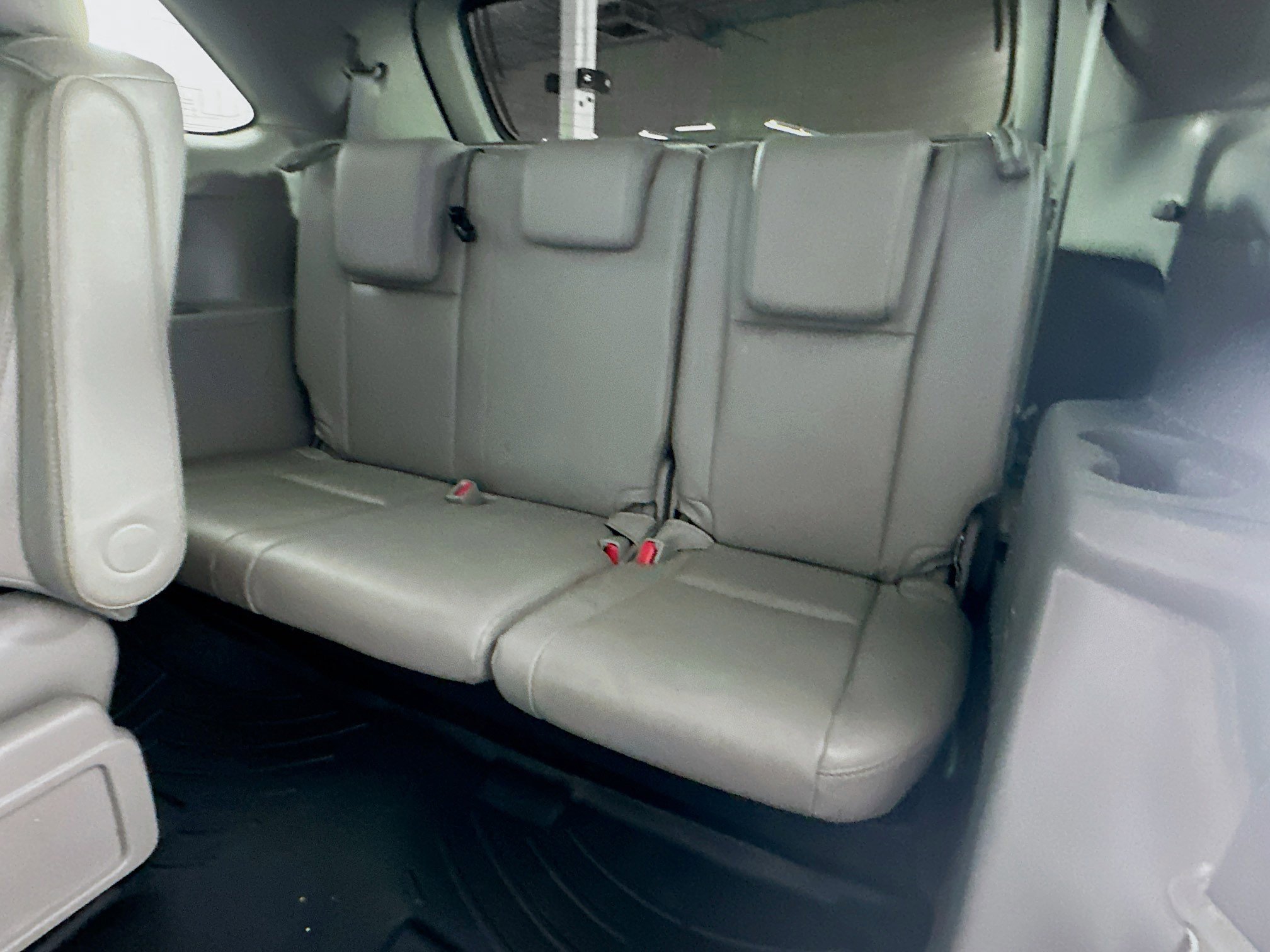 Used 2016 Toyota Highlander Limited image 30